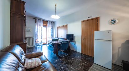 Apartment 8 rooms of 126 m² in Verona (37131)
