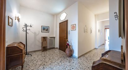 Apartment 8 rooms of 126 m² in Verona (37131)