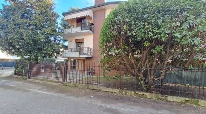 Villa Bifamiliare 10 locali di 210 m² in Padova (35141)