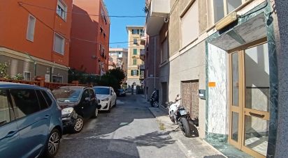 Appartamento 5 locali di 70 m² a Genova (16154)
