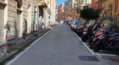 Appartamento 5 locali di 70 m² a Genova (16154)