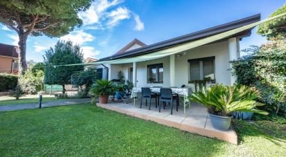 Townhouse 5 rooms of 260 m² in Lagosanto (44023)