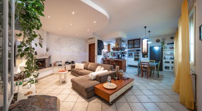 Townhouse 5 rooms of 260 m² in Lagosanto (44023)