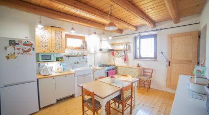 House 6 rooms of 120 m² in Morro d'Alba (60030)