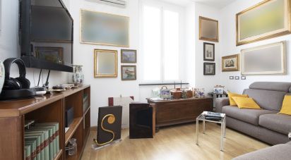 Quadrilocale di 120 m² a Genova (16121)