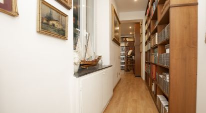 Four-room apartment of 120 m² in Genova (16121)