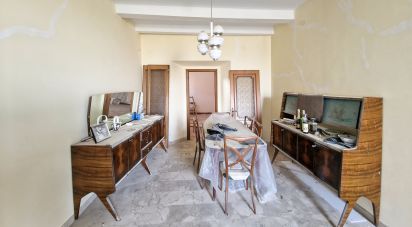 Costruzione di 543 m² in Mogliano (62010)