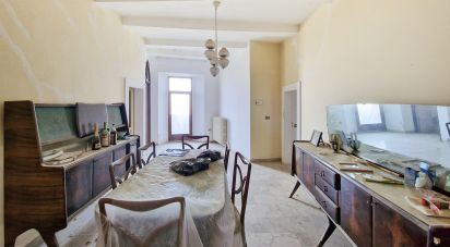 Costruzione di 543 m² in Mogliano (62010)