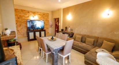 Three-room apartment of 80 m² in Torino (10156)