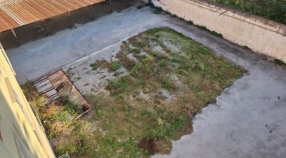 Terreno di 431 m² in Angri (84012)