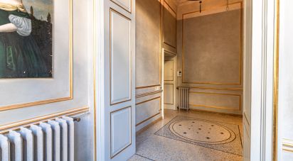 Hotel 6 rooms of 285 m² in Verona (37121)