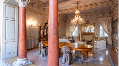 Hotel 6 rooms of 285 m² in Verona (37121)