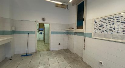 Shop / premises commercial of 39 m² in Firenze (50126)