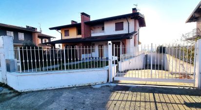 Villa Bifamiliare 5 locali di 208 m² in Pozzolengo (25010)