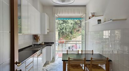 Three-room apartment of 78 m² in Genova (16139)