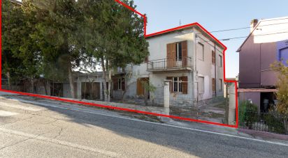 Other surface 12 rooms of 330 m² in Sant'Elpidio a Mare (63811)