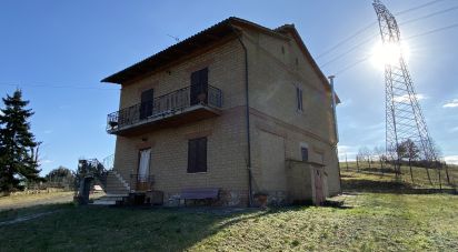 House 9 rooms of 300 m² in Casole d'Elsa (53031)