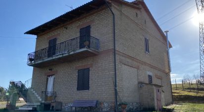 House 9 rooms of 300 m² in Casole d'Elsa (53031)