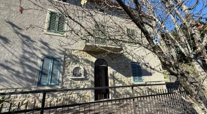 Townhouse 12 rooms of 302 m² in Arezzo (52100)