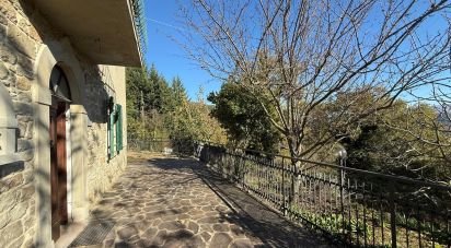 Townhouse 12 rooms of 302 m² in Arezzo (52100)