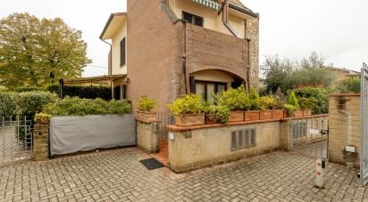 House 9 rooms of 140 m² in Pontedera (56025)
