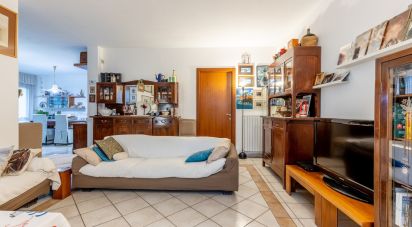 House 9 rooms of 140 m² in Pontedera (56025)