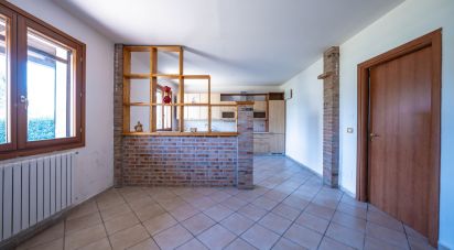 Casa indipendente / Villa 3 locali di 142 m² in Jolanda di Savoia (44037)