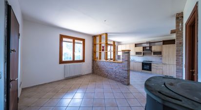 House 3 rooms of 142 m² in Jolanda di Savoia (44037)