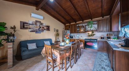 House 3 rooms of 137 m² in Jolanda di Savoia (44037)