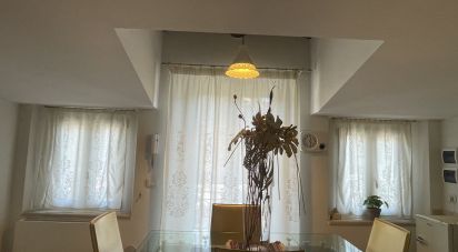 Three-room apartment of 139 m² in Arezzo (52100)