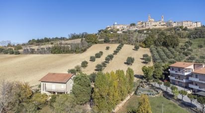 Casa indipendente 5 locali di 223 m² in Montecosaro (62010)