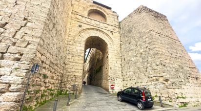Shop / premises commercial of 78 m² in Perugia (06123)