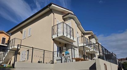 Block of flats 3 rooms of 105 m² in Sirolo (60020)