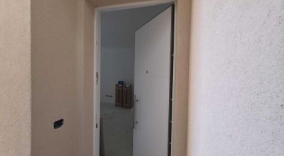 Block of flats 3 rooms of 105 m² in Sirolo (60020)