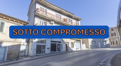 Costruzione di 502 m² in Osimo (60027)