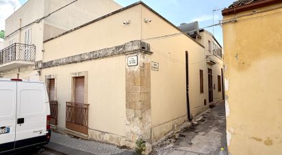 Casa indipendente 5 locali di 140 m² in Noto (96017)