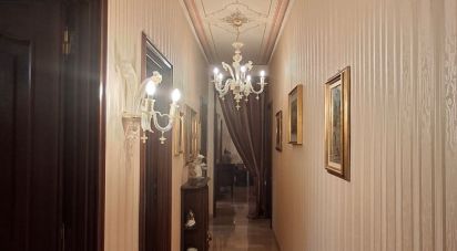 Apartment 7 rooms of 170 m² in Savona (17100)