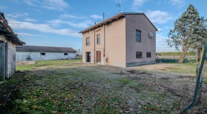 Casa indipendente / Villa 6 locali di 194 m² in Gazoldo degli Ippoliti (46040)