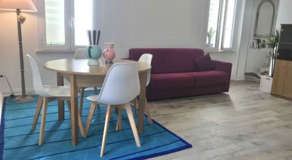 Three-room apartment of 127 m² in Assisi (06081)