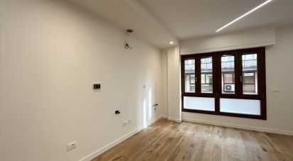 Three-room apartment of 62 m² in Firenze (50132)